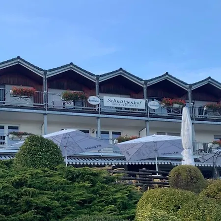 Schnuetgenhof Uebernachtung Am Biggesee 阿滕多恩