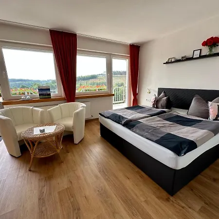 Schnuetgenhof Uebernachtung Am Biggesee Аттендорн