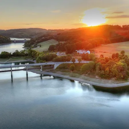 Schnuetgenhof Uebernachtung Am Biggesee 酒店 *