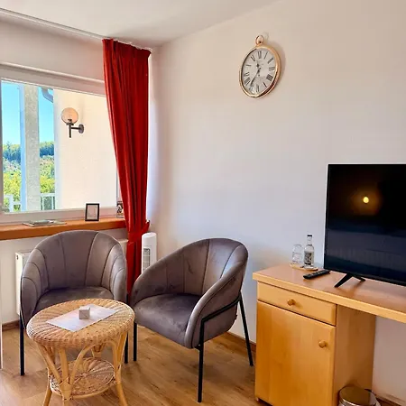 Schnuetgenhof Uebernachtung Am Biggesee Hotel
