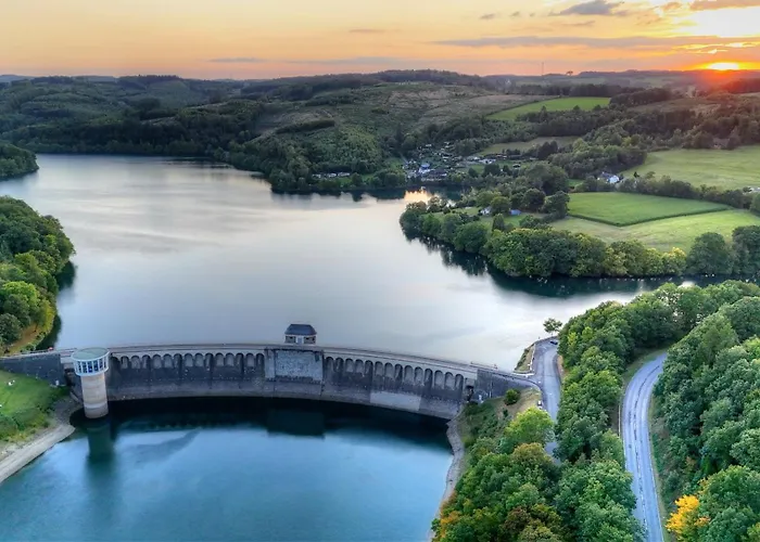Hotel Schnuetgenhof Uebernachtung Am Biggesee